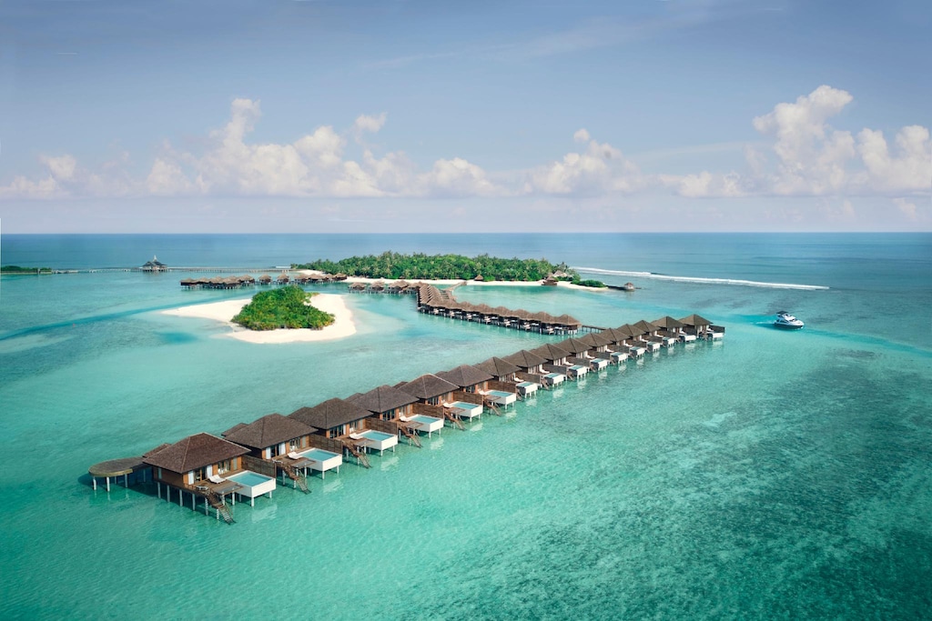 Exclusive Hotel Deals for Honeymooners