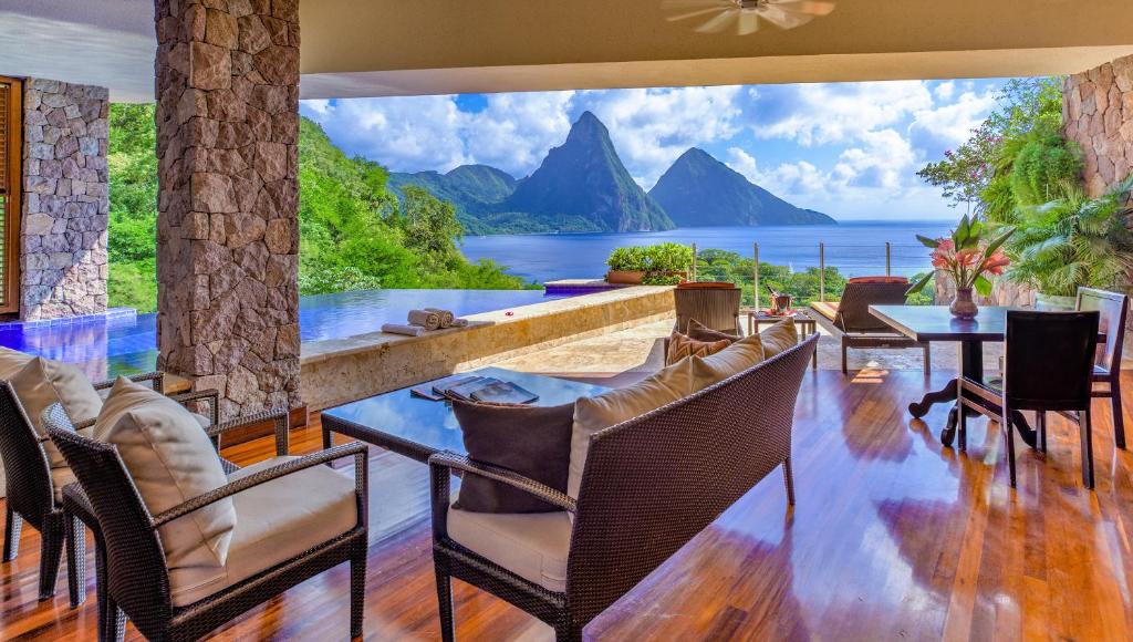 Jade Mountain Resort – St. Lucia Review: Luxury with Breathtaking Views